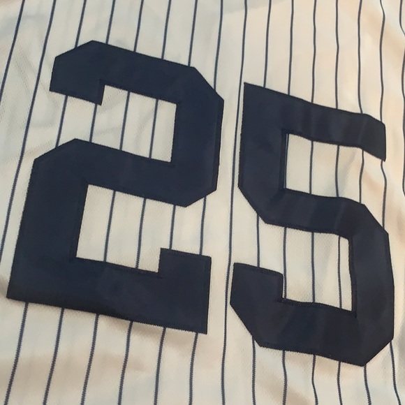 Gleyber Torres Yankees jersey. NWT. Large. - Picture 6 of 6